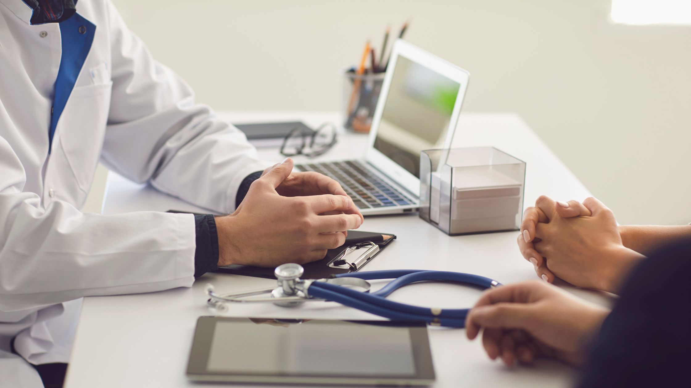 Cuando la tecnología no se conecta: el verdadero costo de los sistemas fragmentados en los centros clínicos